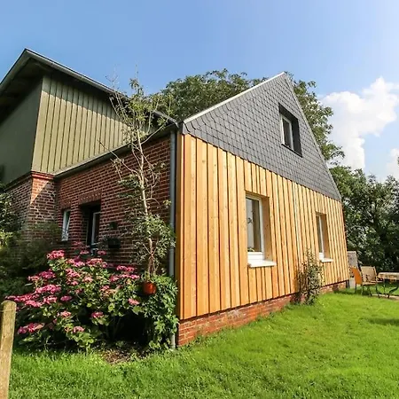 Holiday home Ferienhaus Auf Einer Warft *